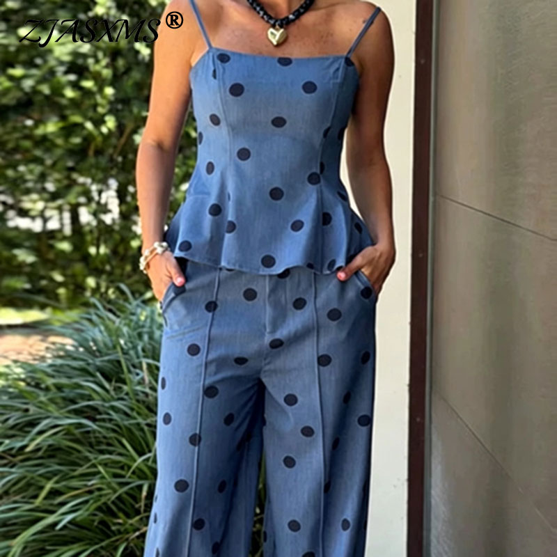طقم نسائي من قطعتين بنقشة منقط - مراجعة Suspender Tank Top وسعره